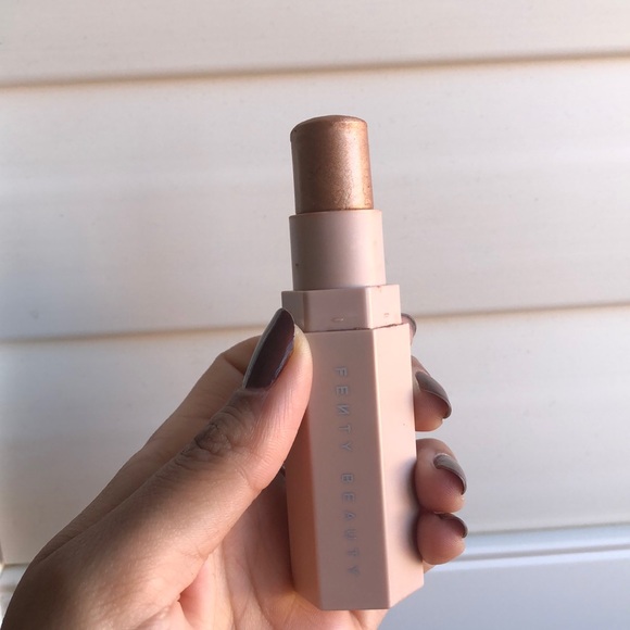 2 for $40 - Fenty Beauty Match Stix - Shimmer/Highlighter - RUM - Picture 3 of 3